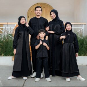 EKSIS CROWN BLACK