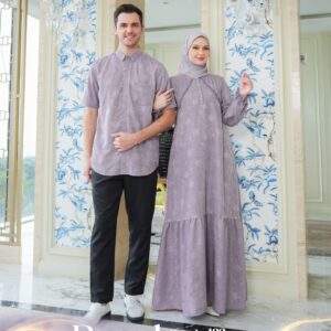 COUPLE 192 LACY LILAC