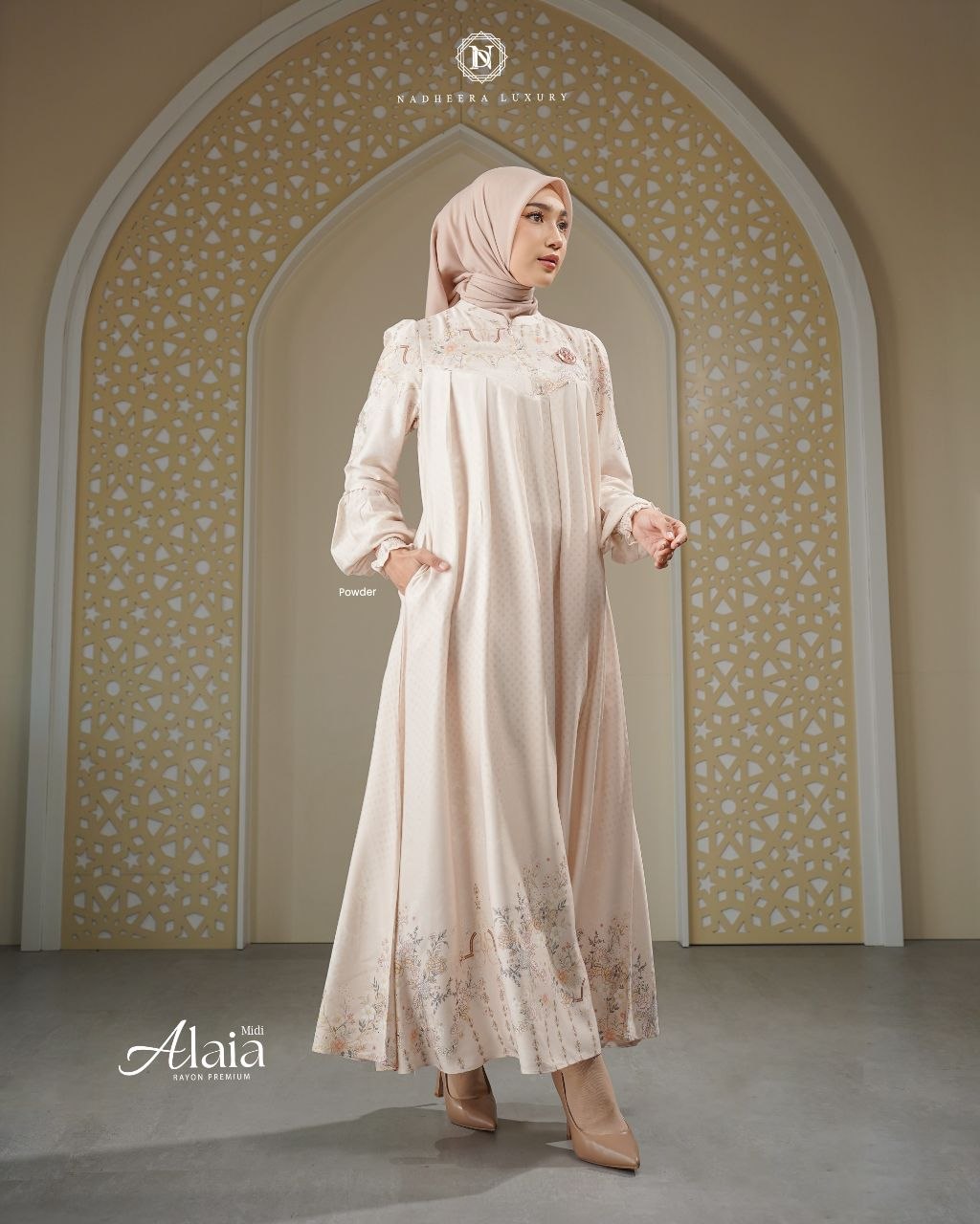 ALAIA MIDI & DRESS - Gambar 2